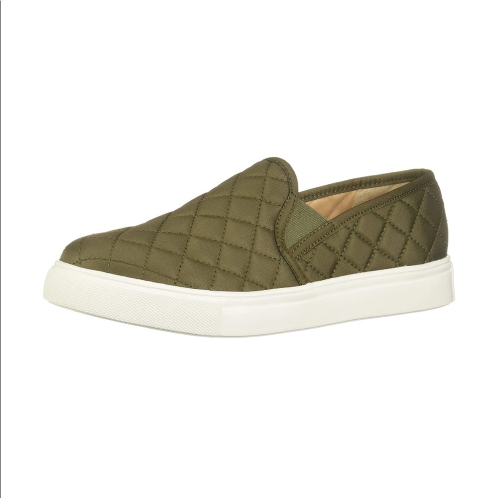 Steve Madden Ecentrcq Slip-On Sneaker Olive Size 8M
